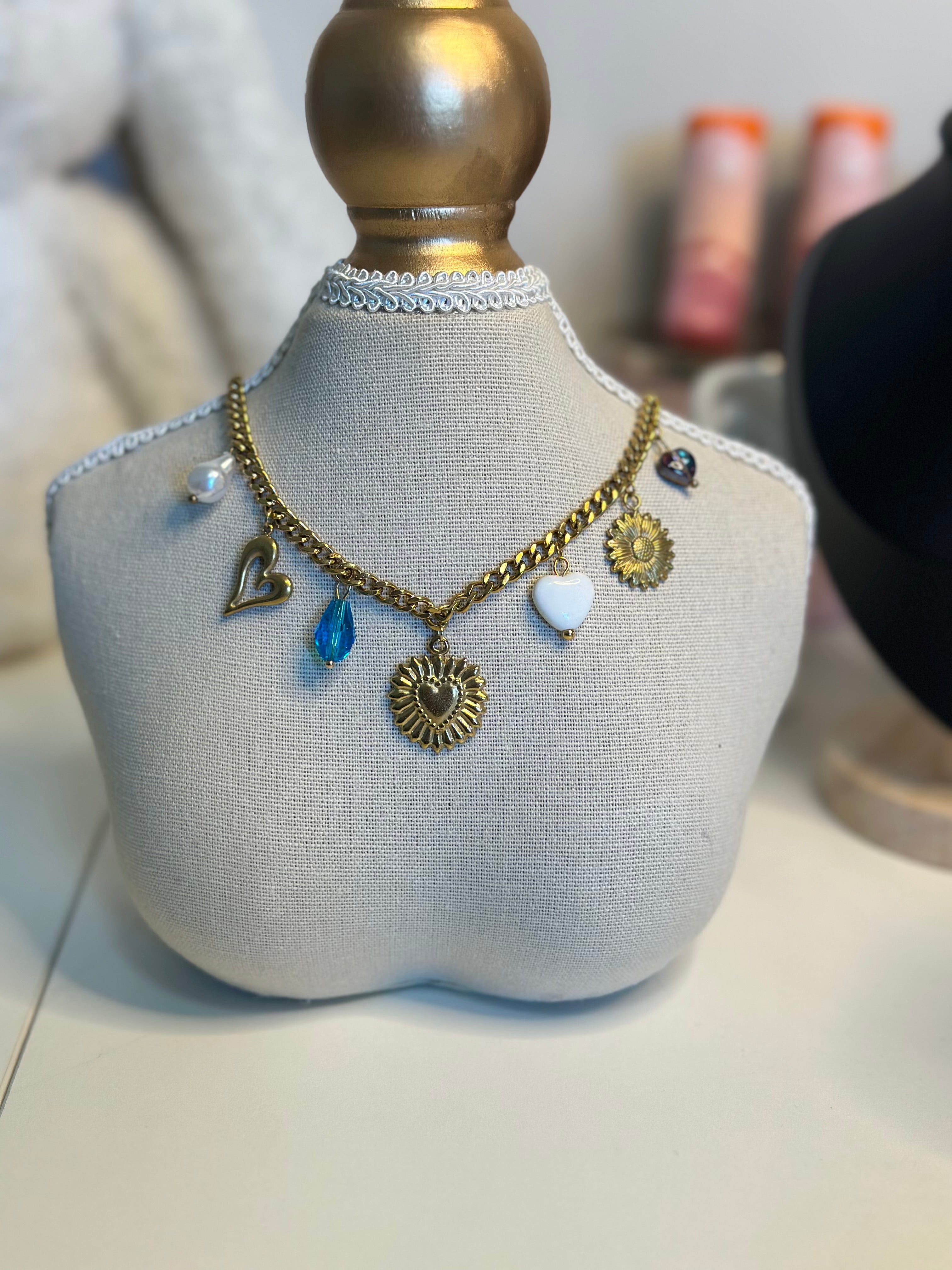 Heart & Bloom Necklace