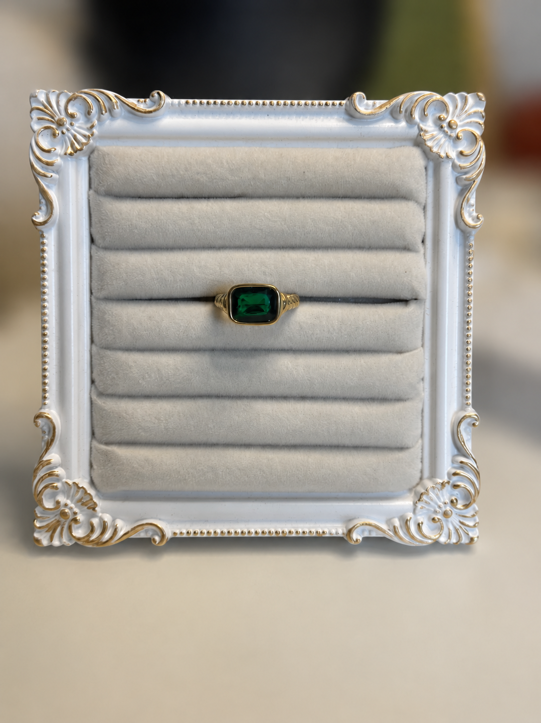 Emerald Royale Ring