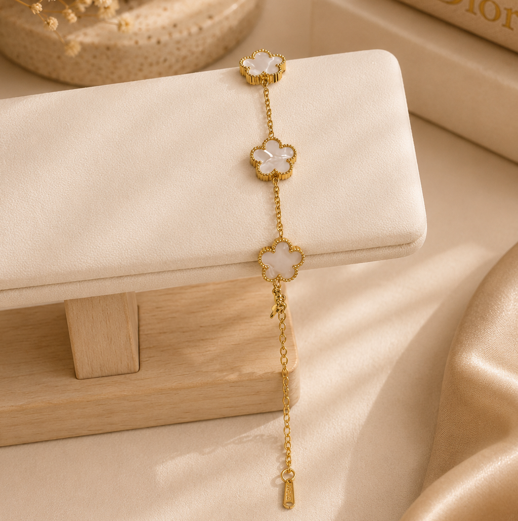 Mother of Pearl Bloom Bracelet