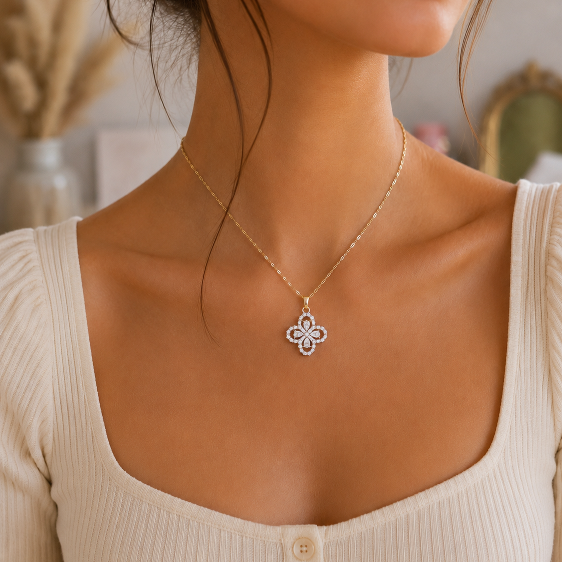 Clover grace necklace
