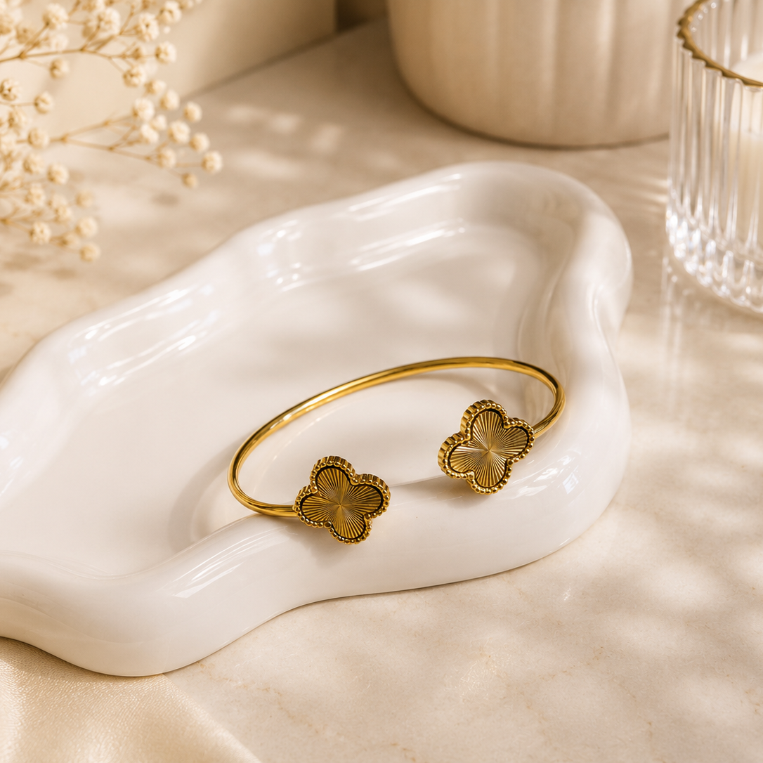 Clover Radiance Open Bangle