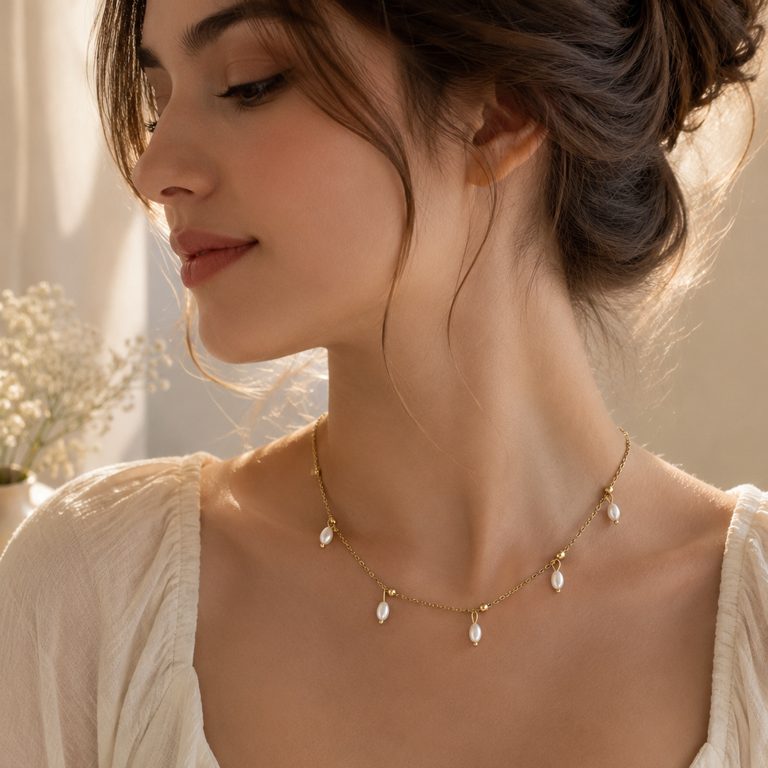 Pearl Drift Necklace
