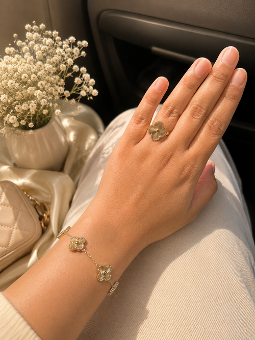 Aurelia Clover Ring